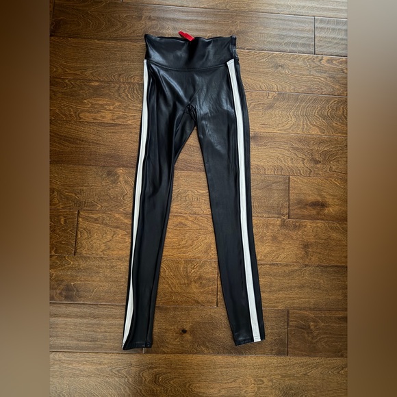 SPANX Faux Leather Tuxedo Stripe Leggings Black White Women’s XSmall - Picture 2 of 9